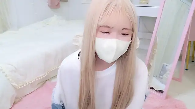 Sayuringo  online show from 11, 3, 2025