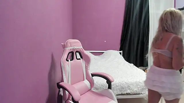 Lika8234 online show from 1, 12, 2025