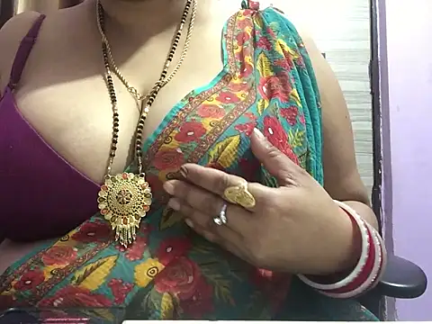 Snapshot of Desi_bhabhiii chatting on 15, 2, 2025 Desi bhabhiii online show from 15, 2, 2025