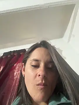 Alice milf  online show from 3, 4, 2026