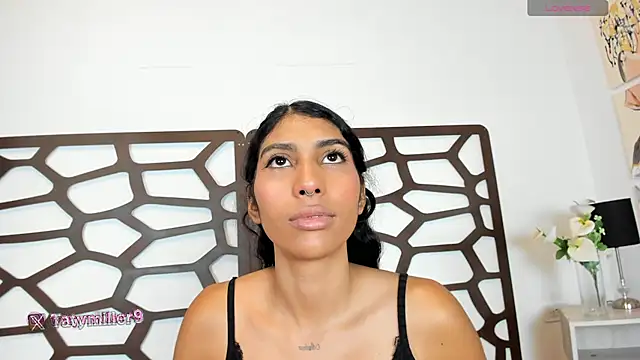 Snapshot of taty_miller chatting on 8, 1, 2025 taty miller online show from 8, 1, 2025