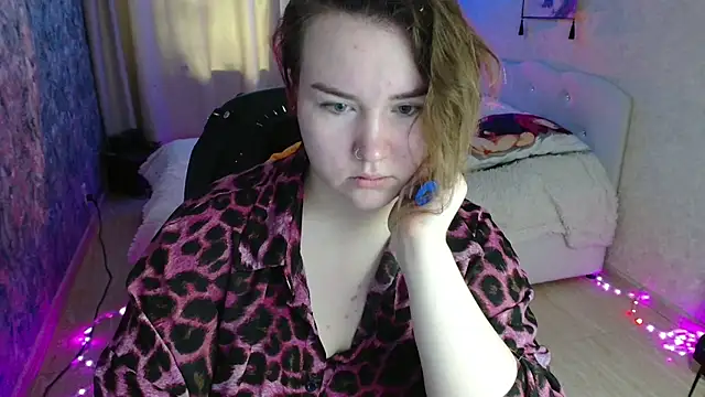 Snapshot of Jenny_Fox chatting on 8, 5, 2026 Jenny Fox online show from 8, 5, 2026