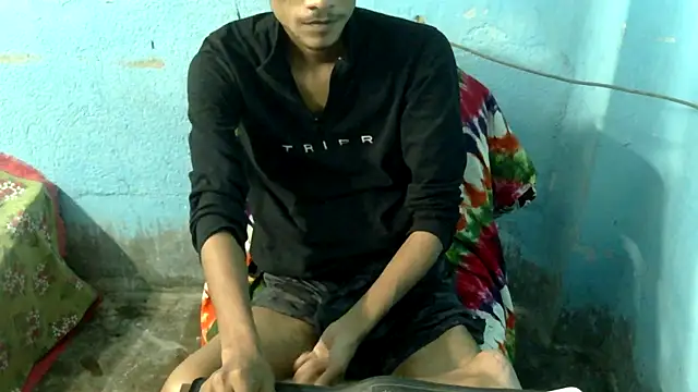 Snapshot of Alex_Suman25 chatting on 7, 10, 2025 Alex Suman25 online show from 7, 10, 2025