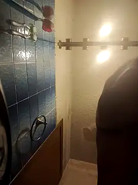 Snapshot of C8L3U chatting on 6, 12, 2024 C8L3U online show from 6, 12, 2024