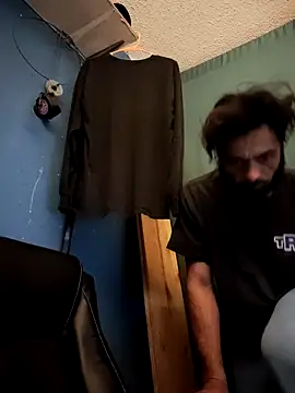 Snapshot of C8L3U chatting on 18, 12, 2024 C8L3U online show from 18, 12, 2024