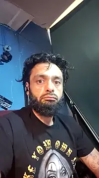 Snapshot of C8L3U chatting on 8, 1, 2025 C8L3U online show from 8, 1, 2025