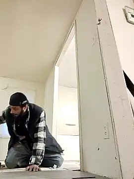 Snapshot of C8L3U chatting on 14, 1, 2025 C8L3U online show from 14, 1, 2025