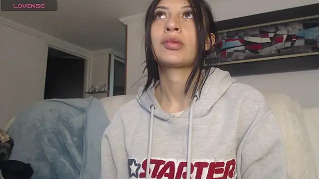 Snapshot of Nicolette_ks_ chatting on 3, 10, 2025 Nicolette ks online show from 3, 10, 2025