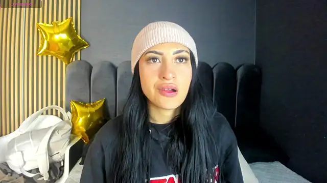 Snapshot of Nicolette_ks_ chatting on 8, 10, 2025 Nicolette ks online show from 8, 10, 2025