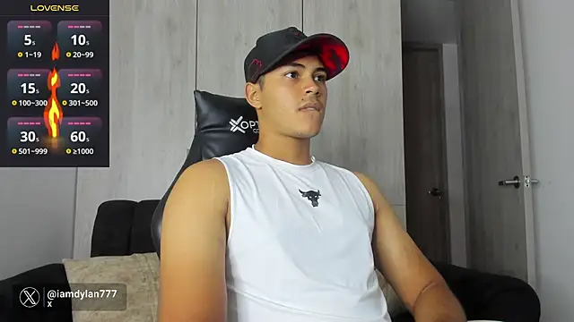 Iamdylan777 online show from 24, 2, 2025