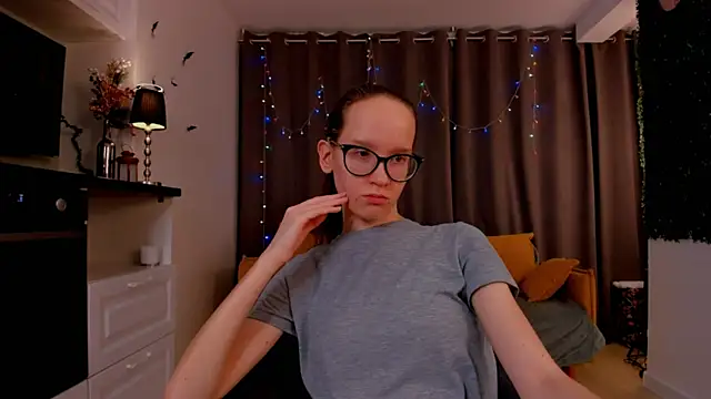 Snapshot of BettyBrowni chatting on 2, 2, 2025 BettyBrowni online show from 2, 2, 2025