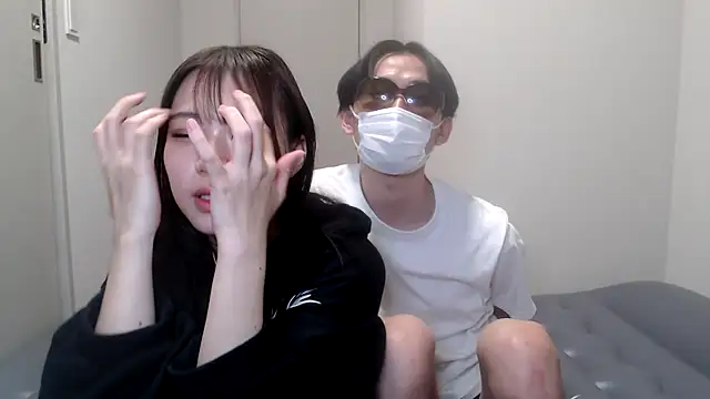 Snapshot of Riri__oo chatting on 6, 12, 2024 Riri oo online show from 6, 12, 2024