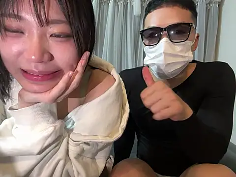 Snapshot of Riri__oo chatting on 5, 3, 2025 Riri oo online show from 5, 3, 2025