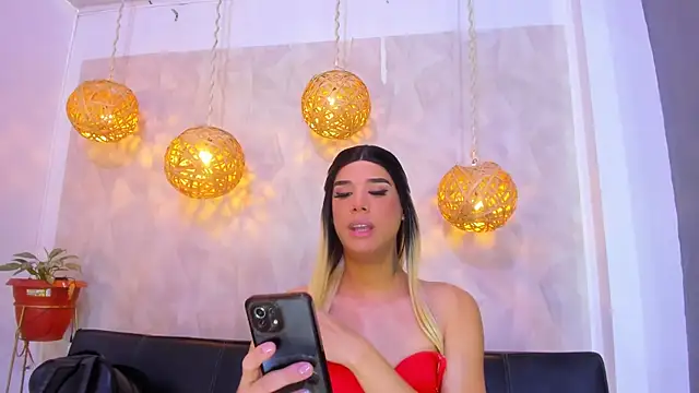 victoria aleia  online show from 6, 1, 2025