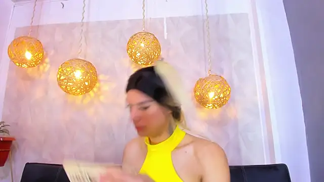 victoria aleia  online show from 13, 1, 2025