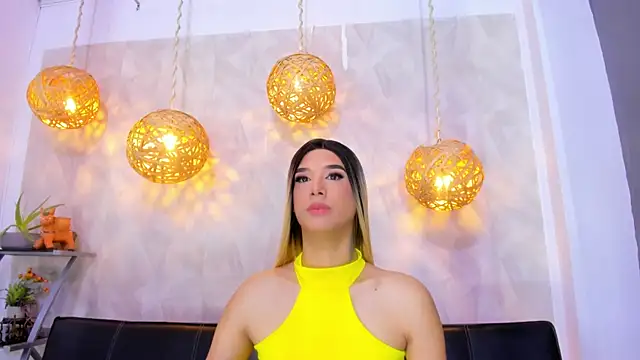 victoria aleia  online show from 8, 2, 2025