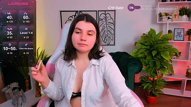 Snapshot of Viola__Shy chatting on 18, 1, 2025 Viola Shy online show from 18, 1, 2025