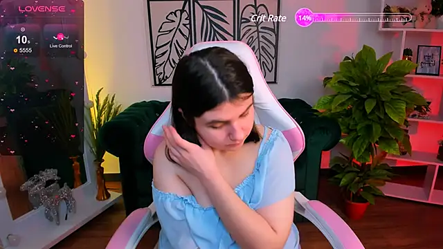Snapshot of Viola__Shy chatting on 21, 1, 2025 Viola Shy online show from 21, 1, 2025