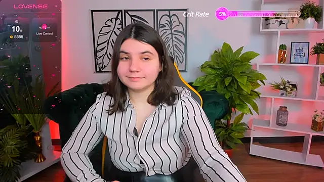 Snapshot of Viola__Shy chatting on 28, 2, 2025 Viola Shy online show from 28, 2, 2025
