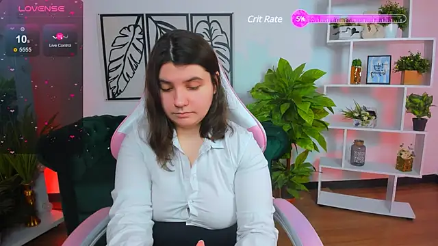 Snapshot of Viola__Shy chatting on 6, 3, 2025 Viola Shy online show from 6, 3, 2025