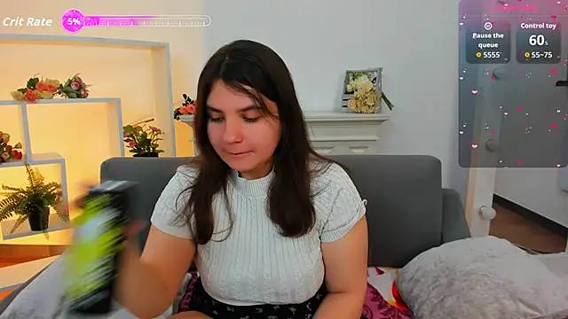 Snapshot of Viola__Shy chatting on 17, 9, 2025 Viola Shy online show from 17, 9, 2025