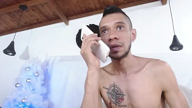 Snapshot of BIGZEHUZ chatting on 3, 12, 2024 BIGZEHUZ online show from 3, 12, 2024