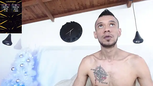 Snapshot of BIGZEHUZ chatting on 9, 12, 2024 BIGZEHUZ online show from 9, 12, 2024