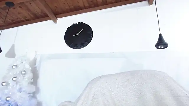 Snapshot of BIGZEHUZ chatting on 17, 12, 2024 BIGZEHUZ online show from 17, 12, 2024