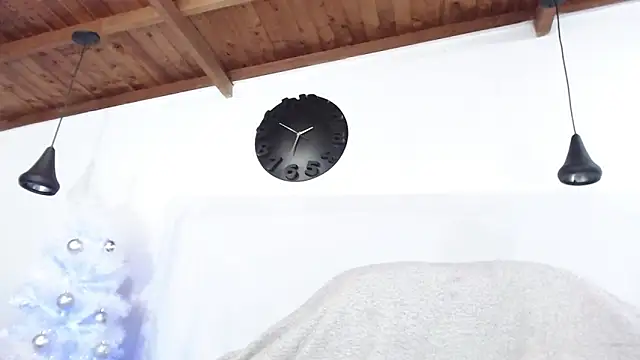 Snapshot of BIGZEHUZ chatting on 7, 1, 2025 BIGZEHUZ online show from 7, 1, 2025