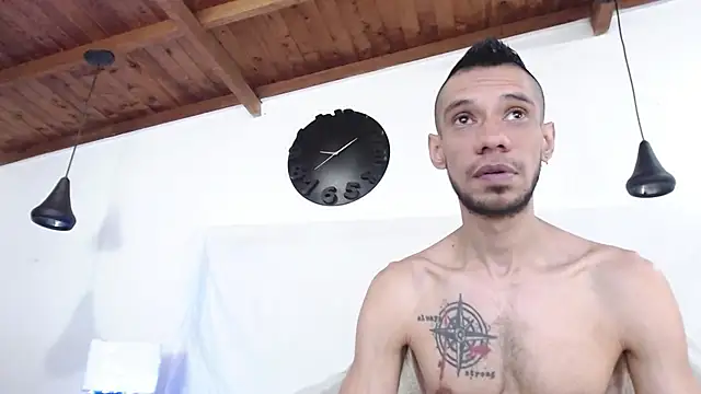 Snapshot of BIGZEHUZ chatting on 11, 2, 2025 BIGZEHUZ online show from 11, 2, 2025