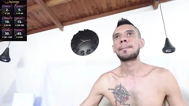 Snapshot of BIGZEHUZ chatting on 13, 2, 2025 BIGZEHUZ online show from 13, 2, 2025