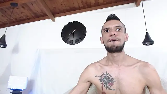 Snapshot of BIGZEHUZ chatting on 21, 2, 2025 BIGZEHUZ online show from 21, 2, 2025