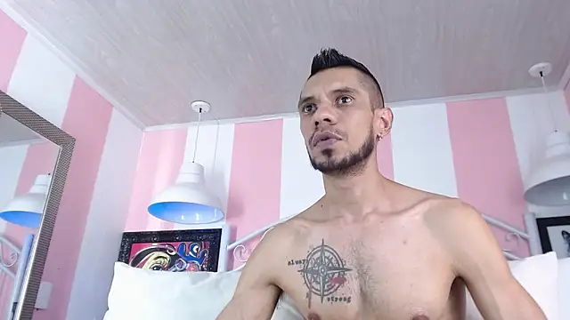 Snapshot of BIGZEHUZ chatting on 10, 3, 2025 BIGZEHUZ online show from 10, 3, 2025