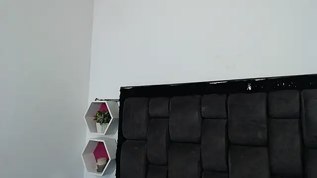 Emma Evelyn online show from 24, 1, 2025