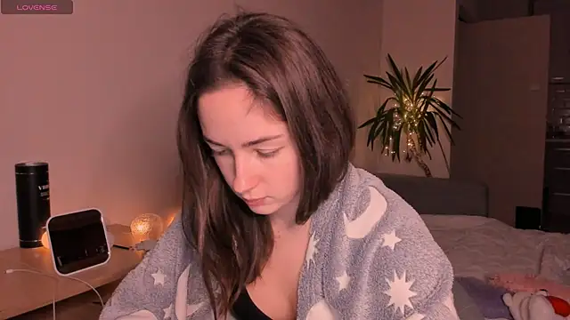 cClandesTina online show from 9, 1, 2025