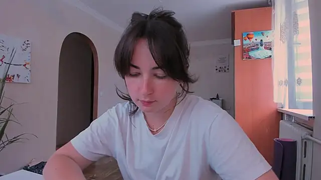 cClandesTina online show from 1, 7, 2026
