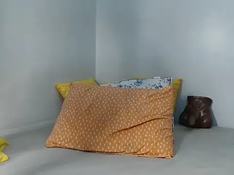 Snapshot of glam_mish chatting on 2, 3, 2026 glam mish online show from 2, 3, 2026