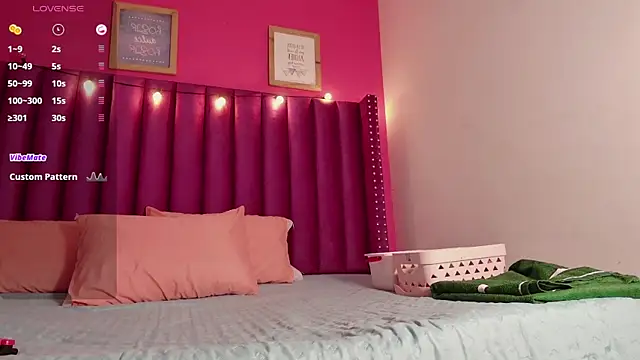 littleebluee online show from 17, 9, 2025