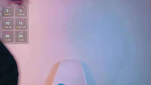 littleebluee online show from 12, 2, 2026