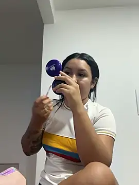 Pretty Isadora online show from 26, 3, 2026