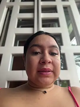 Pretty Isadora online show from 30, 3, 2026