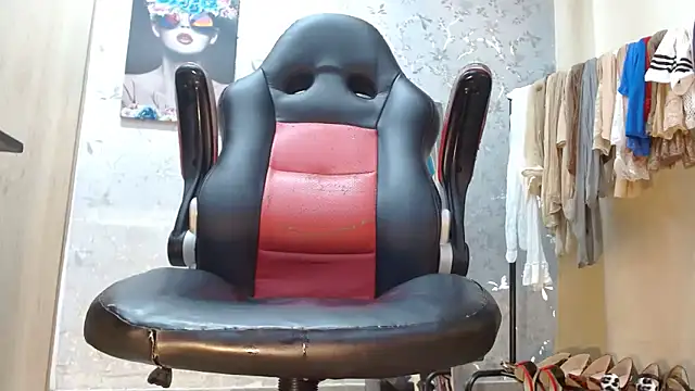 Samantabrown  online show from 15, 12, 2025