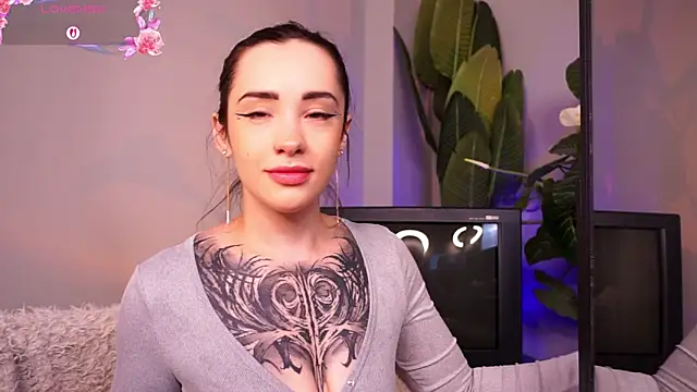 Snapshot of EvaCanton chatting on 1, 6, 2026 EvaCanton online show from 1, 6, 2026