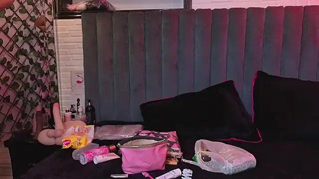 Amy hoy69 online show from 25, 9, 2025