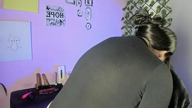 Amy hoy69 online show from 26, 11, 2025