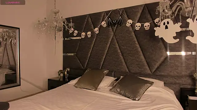 IsabellaGrey19 online show from 28, 10, 2025