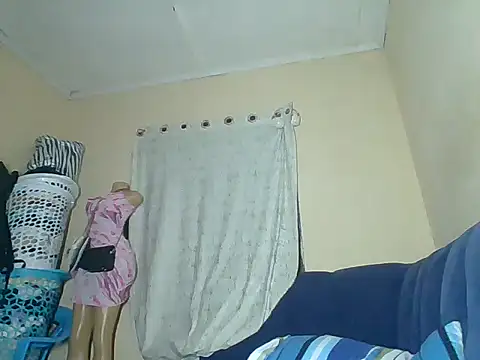 awino001 online show from 17, 12, 2025