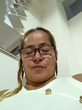 natally ross21 online show from 18, 6, 2026