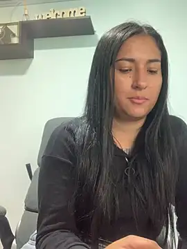 luna asss online show from 8, 2, 2025