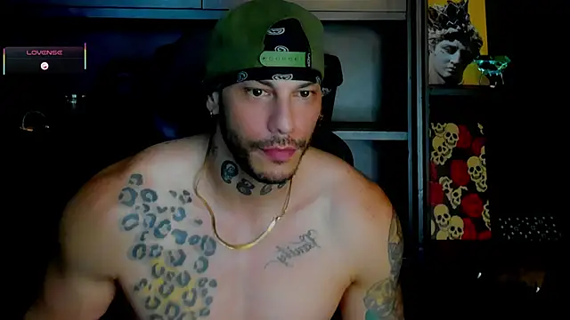 Snapshot of RickG_Oficial chatting on 2, 10, 2025 RickG Oficial online show from 2, 10, 2025